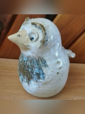 Adorable Vintage Art Pottery Bird – Signed Artisan Piece